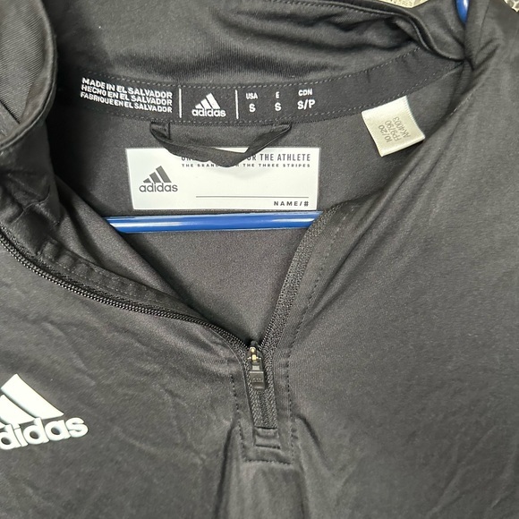 Small ADIDAS pull over. BLACK - Picture 3 of 3
